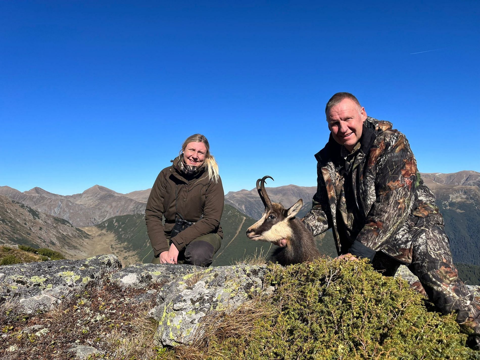 Chamois Hunting In New Zealand - Big Game Hunting Adventures